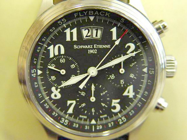 Schwarz Etienne施華艾登